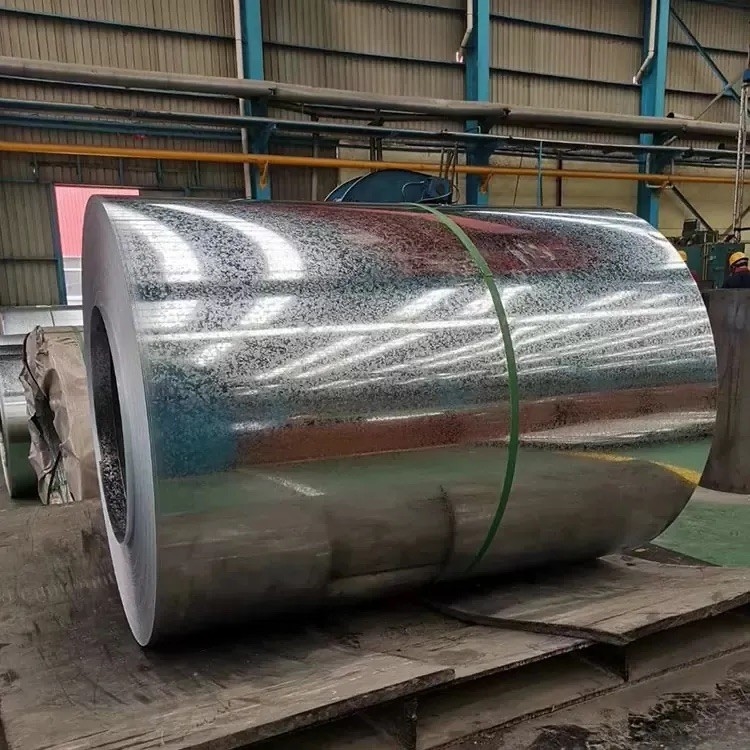 Oluklu Demir İçin Galvanizli DX51D Çatı Kaplama Rulo Yüksek Mukavemetli Sıcak Haddelenmiş