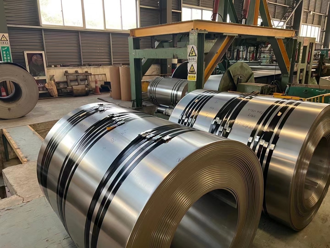 2.0mm Soğuk Haddelenmiş ASTM Paslanmaz Çelik Rulo Metal Rulo 304 316L 430 Sınıfı