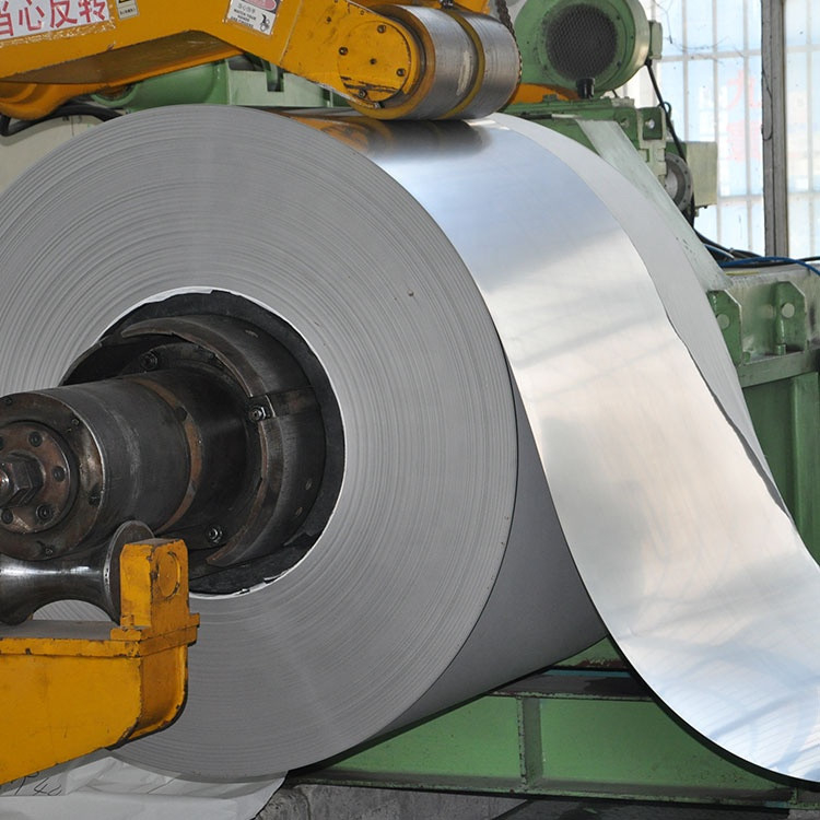 0.3mm-3.0mm Saldırma Paslanmaz Çelik Bobin Rulo 1000mm-6000mm Endüstriler için
